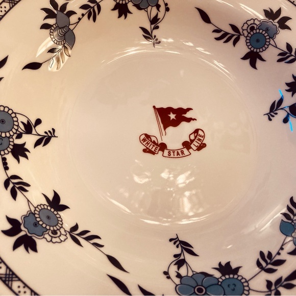 White Star Line Chinese porcelain 2nd Class Titanic reproduction dinnerware - Picture 9 of 15